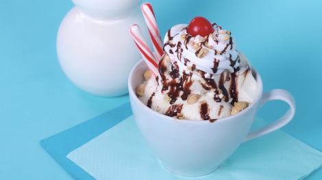 North Pole Sundae Unicorn Cookbook: Easy To Bake!